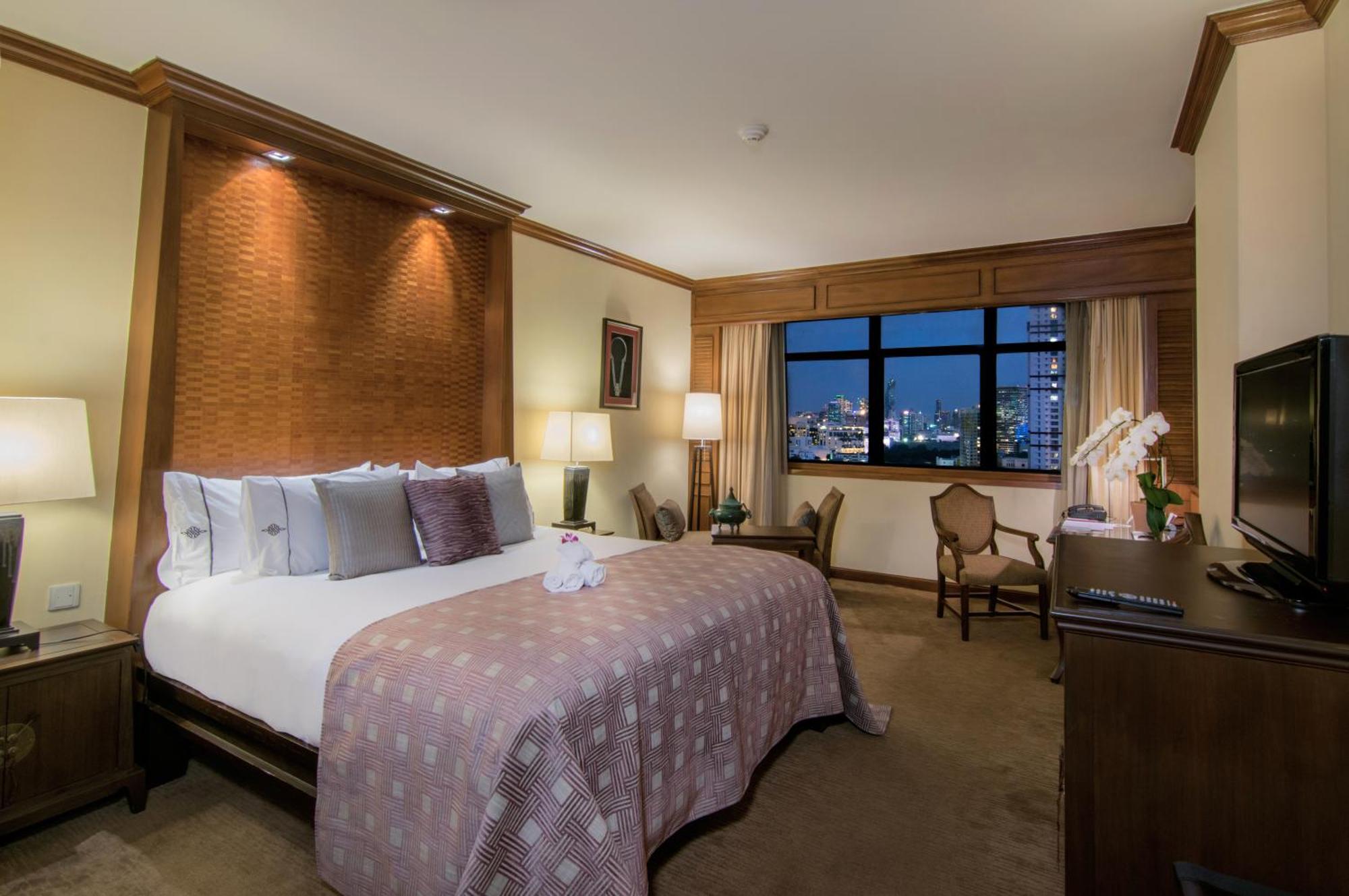 The Sukosol Hotel Bangkok Exterior foto A guest room at the Four Seasons Hotel